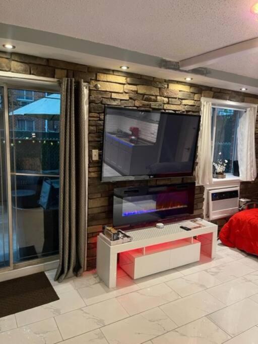 Brooklyn Luxury Spring Retreat With Private Outdoor Space Нью-Йорк Екстер'єр фото