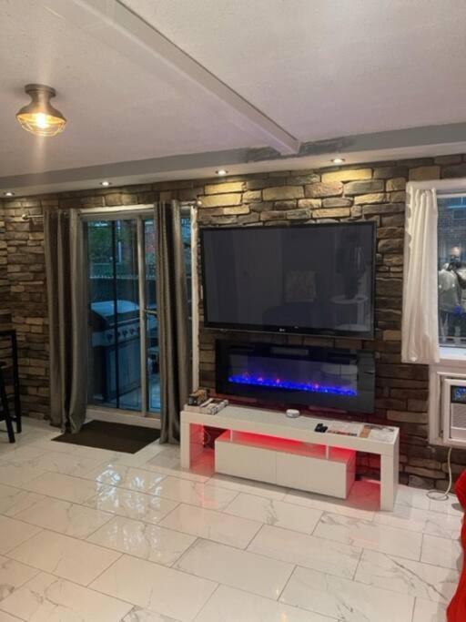Brooklyn Luxury Spring Retreat With Private Outdoor Space Нью-Йорк Екстер'єр фото